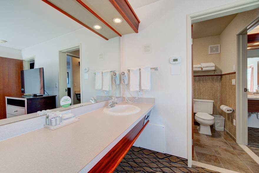 Executive Suite Vanity and Bathroom at the Holiday Inn West Yellowstone
