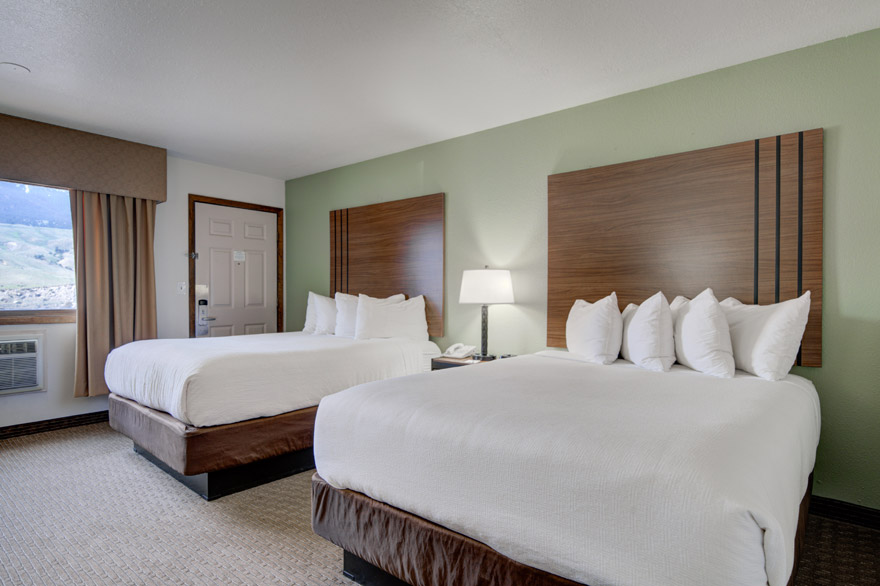 Mountain View 2 Queen room at The Ridgeline Hotel at Yellowstone