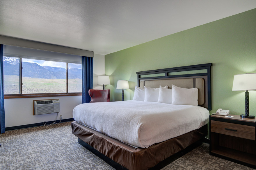 River View 1 King room at The Ridgeline Hotel at Yellowstone