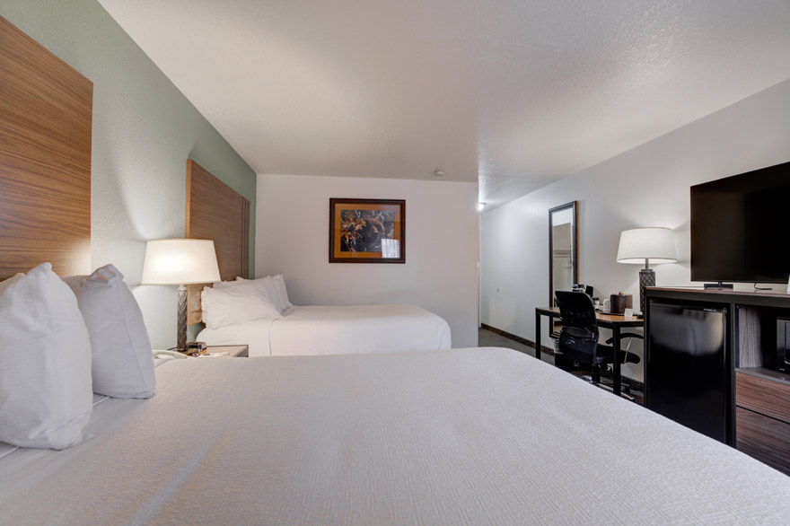 Standard 2 Queen room at The Ridgeline Hotel at Yellowstone
