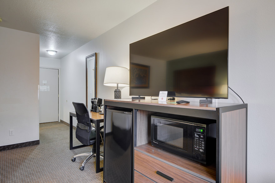 Standard 2 Queen room at The Ridgeline Hotel at Yellowstone