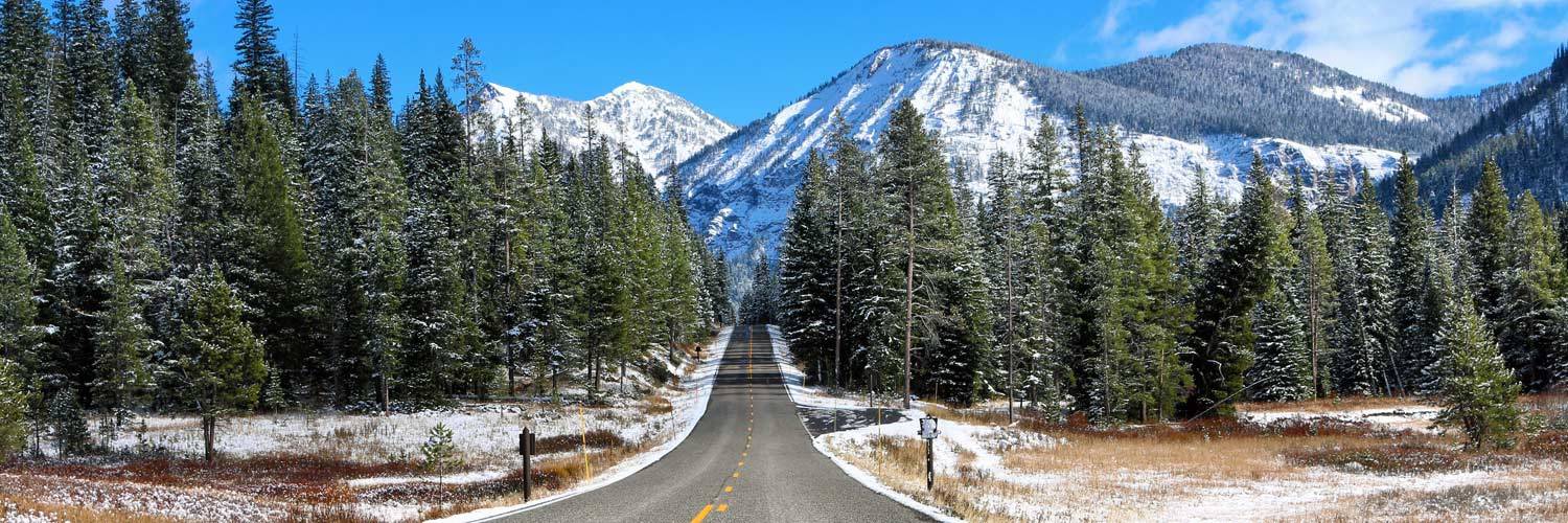 A winter roadway in Yellowstone National Park