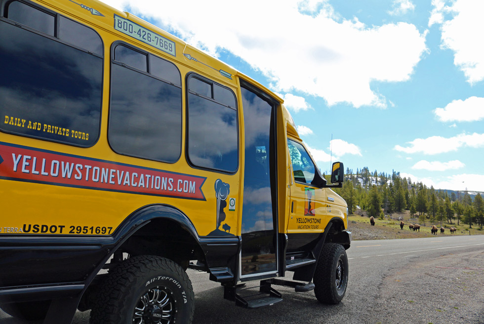 Yellowstone National Park sightseeing tours