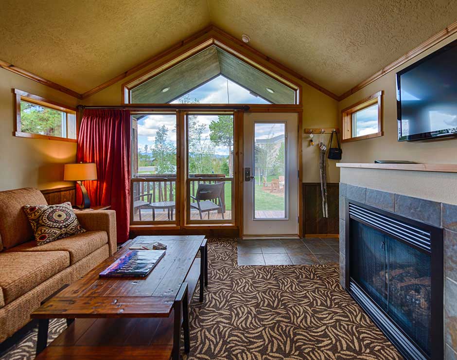 Yellowstone cabins interior, Yellowstone lodging interior